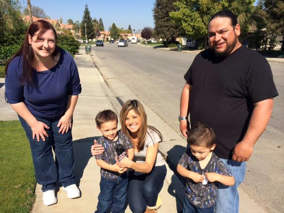 UFO witnesses Jeff and Kelly Castruita and their children with 23ABC news reporter Lindsey Adams. (Credit: Lindsey Adams/23ABC/Facebook)