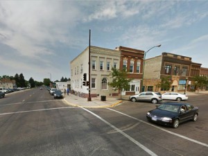 A group of South Dakota witnesses at Watertown filed a MUFON report stating they witnessed a UFO land where light engulfed a dog and killed it. Image: Downtown Watertown. (Credit: Wikimedia Commons)