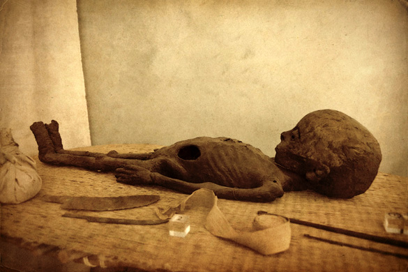 Roman child mummy. (Credit: Jan/Flickr)