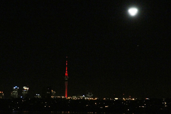 Energy Online UFO over Auckland. (Credit: Reseller News)