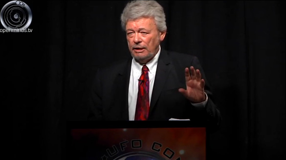 George Knapp presenting on Area 51 at the International UFO Congress. (Credit: OpenMinds.tv)