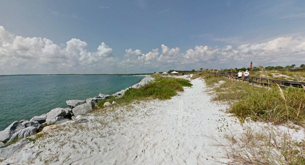 The witness looked north and saw an object hovering low in the sky. Pictured: Ponce Inlet, Florida. (Credit: Google)
