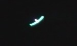 Man films green UFO in Queensland, Australia