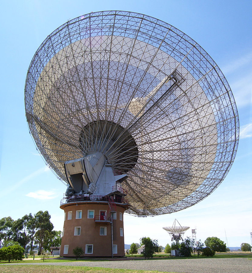 Parkes Radio Telescope. (Credit: Stephen West/Wikimedia Commons)