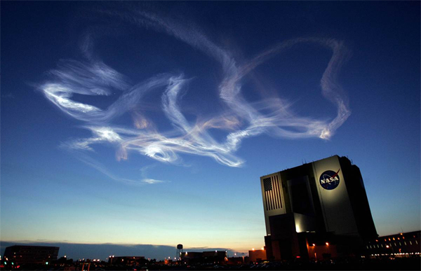 Contrail left by the space shuttle Atlantis on June 8, 2007. (Credit: NASA)