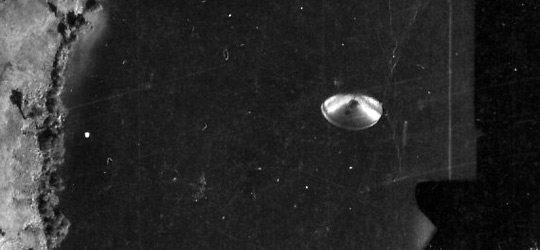 Cote Lake UFO Photo en.largement. Click the image to see the entire frame of the negative.  (image credit: National Geographic Institute of Coast Rica)