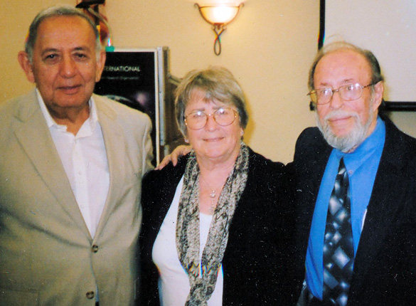 Robert and Marilyn Salas with Dr. Roger Leir.