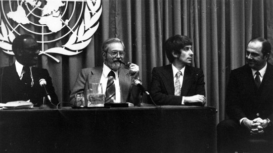 UN UFO Press conference. Freom left: Sir Eric Gairy, Dr. J. Allen Hynek, Jacques Vallee, Lt. Col. Coyne.