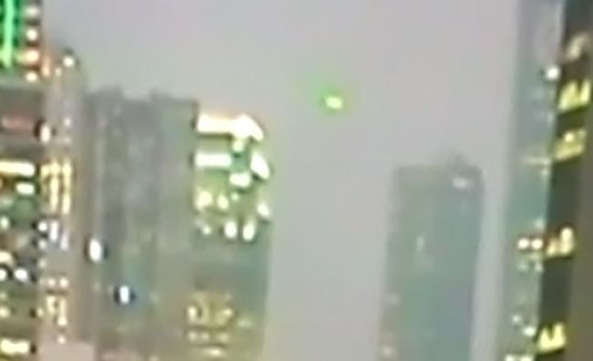 UFO over Hong Kong. (Credit: Vincent Smith/YouTube)