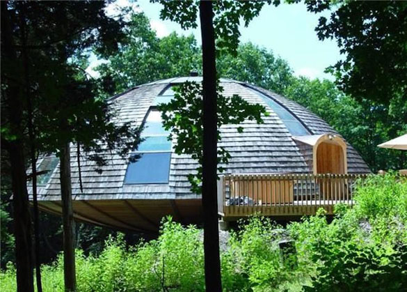 The UFO home includes 2,300 square feet and two levels. (Credit: Realtor.com)
