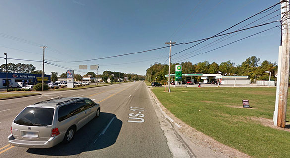 The witness was first drawn to the craft because it had unusually bright lights. Pictured: Elizabeth City, NC. (Credit: Google)