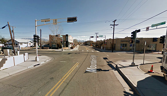 The witness first thought the object was a flock of birds. Pictured: Albuquerque, NM. Credit: Google.