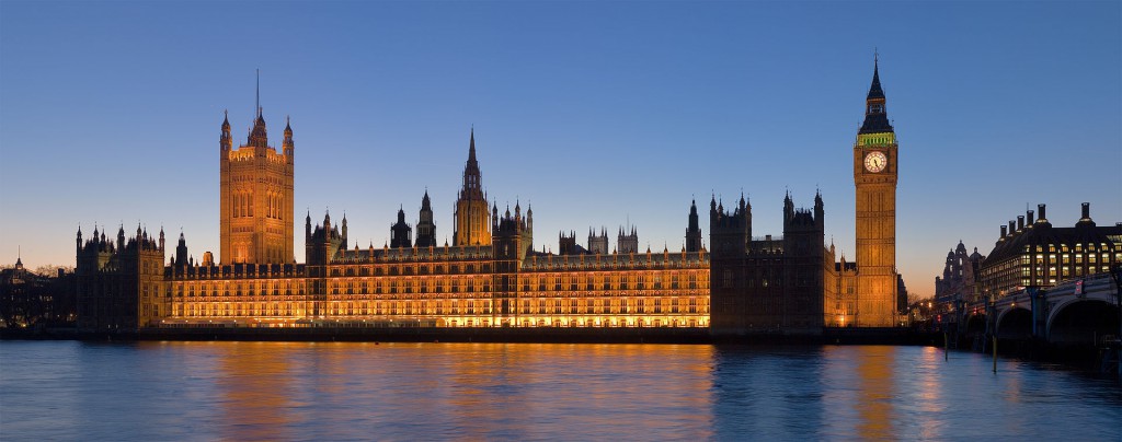 The Palace of Westminster at night as seen from the opposite side of the River Thames. (Credit: Wikimedia Commons)