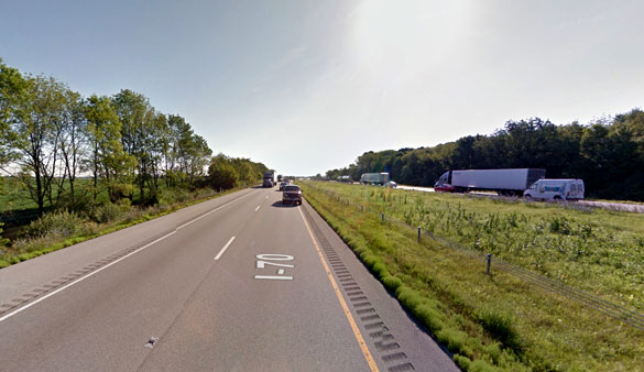 The object began moving horizontally while the witness watched from eastbound I-70 in Greencastle, IN, pictured. (Credit: Google)