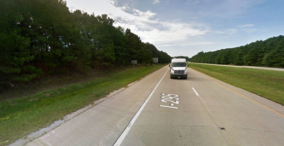 The witness tried to outrun the object along northbound I-295, but the object kept pace with her vehicle. Pictured: A stretch of I-295 in Petersburg, VA. (Credit: Google Maps)