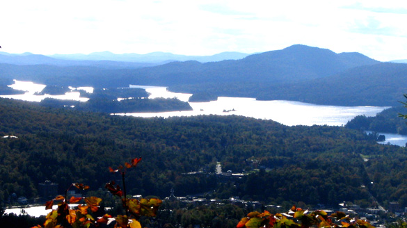 The sighting lasted about five minutes. Pictured: The village of Saranac Lake, bottom, with Lower Saranac Lake, above, from Baker Mountain, to the east. Lake Flower is at lower left. (Credit: Wikimedia Commons)