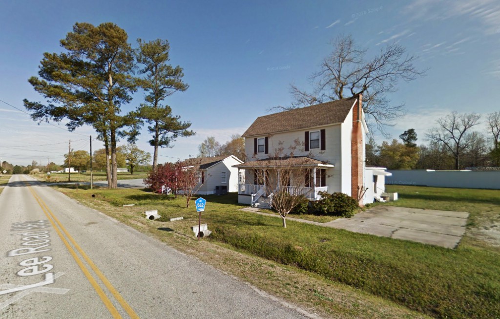 The silent object was hovering just 30 to 40 feet above the vehicle in the 1999 report from Lee County, Alabama, recently reported to MUFON. Pictured: Lee County, Alabama. (Credit: Google)